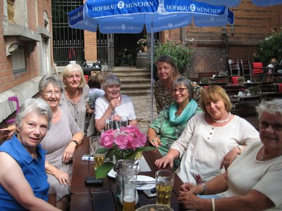 Frauen-Kaffeeklatsch der Ruheständlerinnen