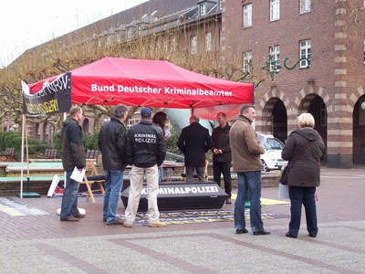 Mahnwache in Oberhausen am 02.12.2009 - Kripo protestiert weiter