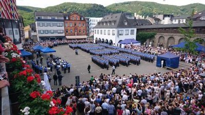 Vereidigung von 600 Polizeianwärterinnen und -anwärtern